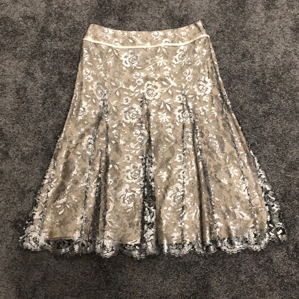 Women’s lace Max Mara skirt